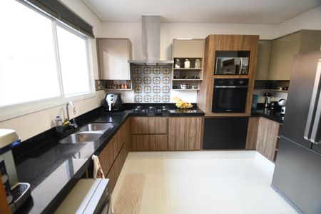 Casa de condomínio à venda com 200m², 3 quartos e 4 vagasCozinha