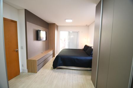 Casa de condomínio à venda com 200m², 3 quartos e 4 vagasQuarto Suíte 1