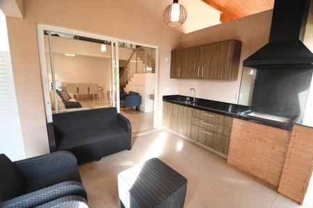 Casa de condomínio à venda com 200m², 3 quartos e 4 vagasVaranda gourmet
