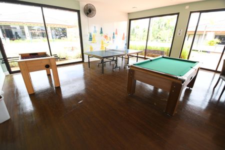 Casa de condomínio à venda com 200m², 3 quartos e 4 vagasEspaço de Jogos