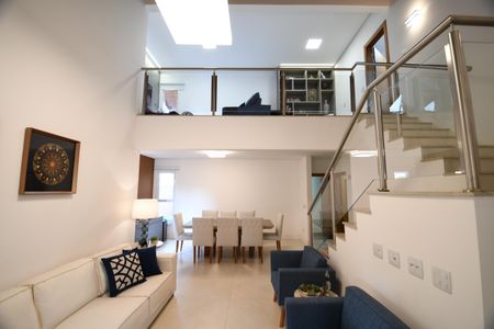 Casa de condomínio à venda com 200m², 3 quartos e 4 vagasSala