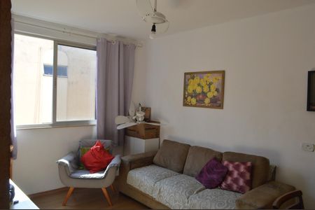 Apartamento para alugar com 65m², 2 quartos e 1 vaga Apartamento para alugar com 65m², 2 quartos e 1 vagaSala