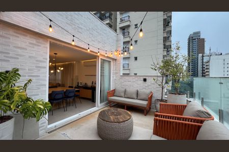 Apartamento à venda com 260m², 4 quartos e 2 vagas Apartamento à venda com 260m², 4 quartos e 2 vagasVaranda