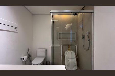 Apartamento à venda com 260m², 4 quartos e 2 vagas Apartamento à venda com 260m², 4 quartos e 2 vagasBanheiro da Suíte 2