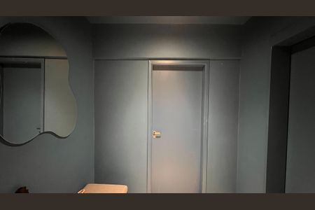 Apartamento à venda com 260m², 4 quartos e 2 vagas Apartamento à venda com 260m², 4 quartos e 2 vagasHall de entrada