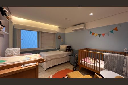 Apartamento à venda com 260m², 4 quartos e 2 vagas Apartamento à venda com 260m², 4 quartos e 2 vagasSuite 2