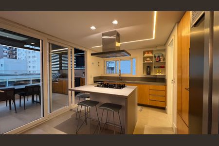 Apartamento à venda com 260m², 4 quartos e 2 vagas Apartamento à venda com 260m², 4 quartos e 2 vagasCozinha