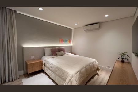 Apartamento à venda com 260m², 4 quartos e 2 vagas Apartamento à venda com 260m², 4 quartos e 2 vagasSuite 3