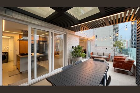 Apartamento à venda com 260m², 4 quartos e 2 vagas Apartamento à venda com 260m², 4 quartos e 2 vagasChurrasqueira