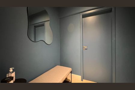 Apartamento à venda com 260m², 4 quartos e 2 vagas Apartamento à venda com 260m², 4 quartos e 2 vagasHall de entrada