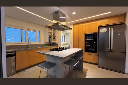 Apartamento à venda com 260m², 4 quartos e 2 vagas Apartamento à venda com 260m², 4 quartos e 2 vagasCozinha