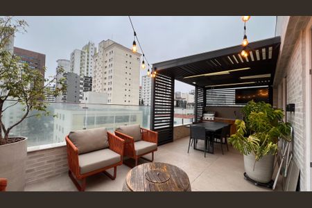 Apartamento à venda com 260m², 4 quartos e 2 vagas Apartamento à venda com 260m², 4 quartos e 2 vagasVaranda