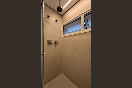 Apartamento à venda com 260m², 4 quartos e 2 vagas Apartamento à venda com 260m², 4 quartos e 2 vagasBanheiro da Suíte 3