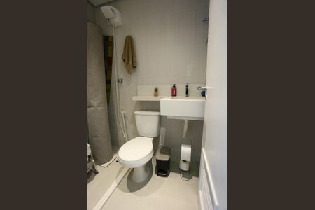 Apartamento à venda com 128m², 3 quartos e 2 vagasBanheiro de Serviço