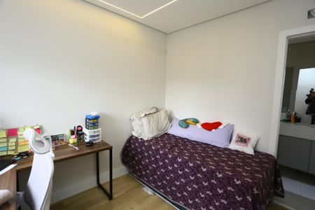 Apartamento à venda com 128m², 3 quartos e 2 vagasSuíte 1