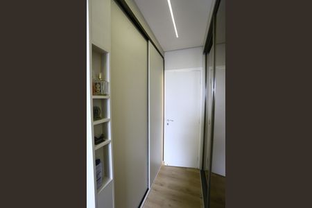 Apartamento à venda com 128m², 3 quartos e 2 vagasCloset da suíte 2