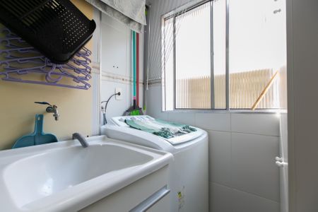 Apartamento à venda com 48m², 2 quartos e 1 vagaÁrea de Serviço