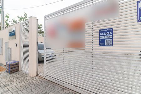 Casa de condomínio para alugar com 83m², 2 quartos e 1 vagaFachada + Placa