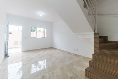 Casa de condomínio para alugar com 83m², 2 quartos e 1 vagaSala