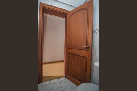 Casa à venda com 350m², 5 quartos e 6 vagasBanheiro  1