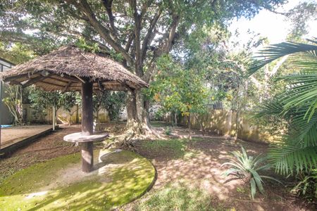 Casa à venda com 350m², 5 quartos e 6 vagasÁrea comum - Piscina