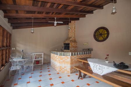 Casa à venda com 350m², 5 quartos e 6 vagasÁrea comum - Churrasqueira