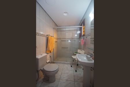 Casa à venda com 350m², 5 quartos e 6 vagasBanheiro  2