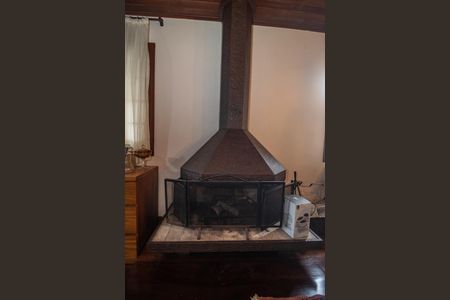 Casa à venda com 350m², 5 quartos e 6 vagasSala