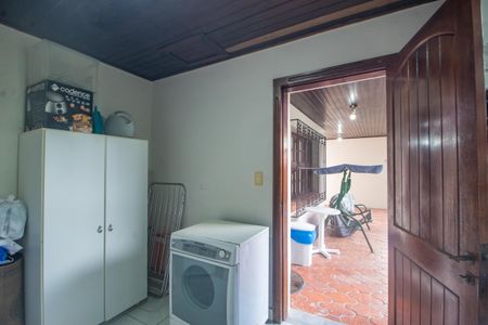 Casa à venda com 350m², 5 quartos e 6 vagasÁrea de Serviço
