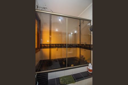 Casa à venda com 350m², 5 quartos e 6 vagasBanheiro da Suíte