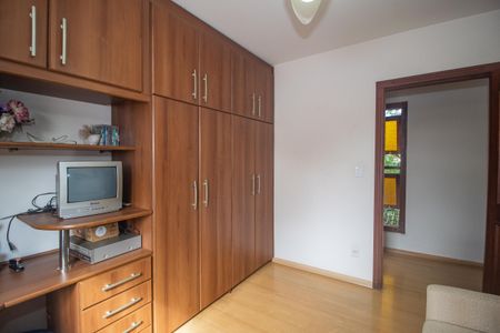 Casa à venda com 350m², 5 quartos e 6 vagasQuarto 1