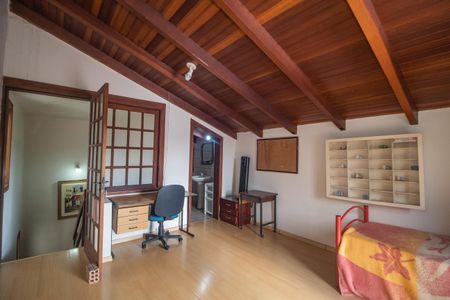 Casa à venda com 350m², 5 quartos e 6 vagasSuite 2