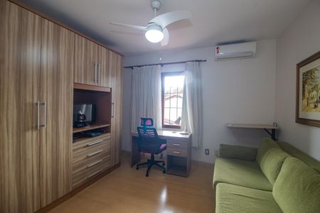 Casa à venda com 350m², 5 quartos e 6 vagasQuarto 2