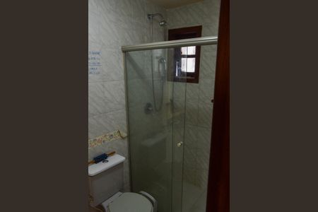 Casa de condomínio à venda com 120m², 4 quartos e 2 vagasBanheiro 1