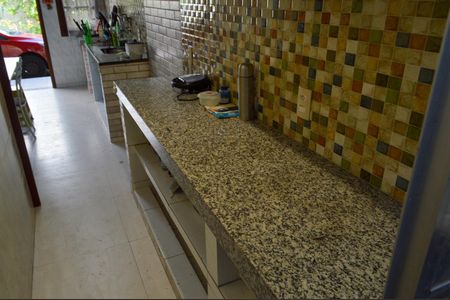 Casa de condomínio à venda com 120m², 4 quartos e 2 vagasCozinha