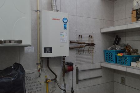 Casa de condomínio à venda com 120m², 4 quartos e 2 vagasÁrea de Serviço