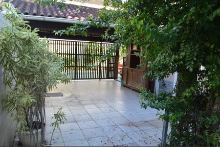 Casa de condomínio à venda com 120m², 4 quartos e 2 vagasGaragem