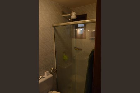 Casa de condomínio à venda com 120m², 4 quartos e 2 vagasBanheiro 2