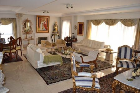 Apartamento à venda com 600m², 4 quartos e 8 vagas