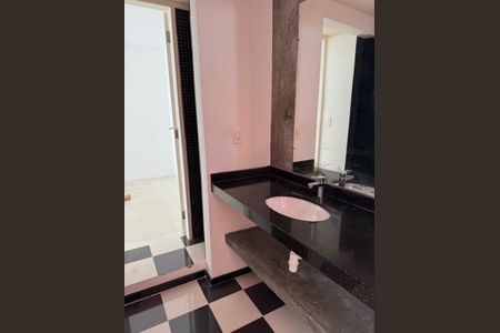 Casa para alugar com 220m², 2 quartos e 2 vagas
