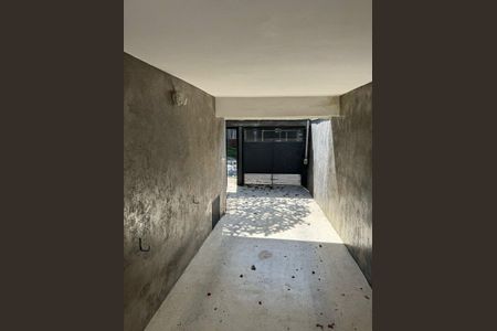 Casa para alugar com 220m², 2 quartos e 2 vagas
