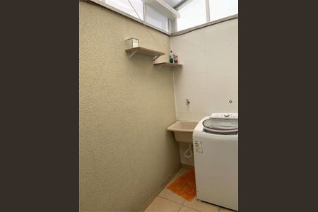 Casa à venda com 100m², 3 quartos e 1 vaga