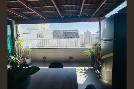 Apartamento à venda com 189m², 2 quartos e 1 vaga