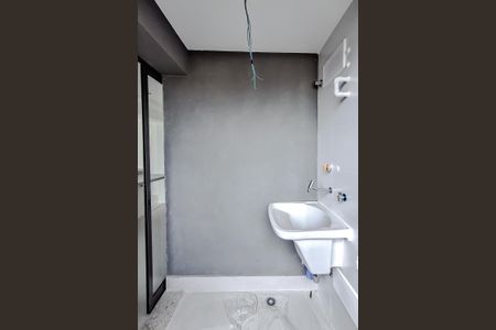 Apartamento à venda com 81m², 2 quartos e 1 vagaÁrea de Serviço