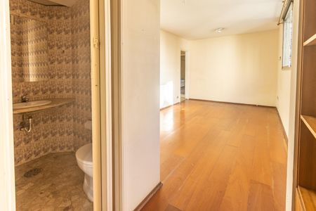 Apartamento à venda com 84m², 2 quartos e 1 vagaBanheiro Social