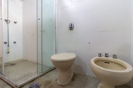 Apartamento à venda com 209m², 3 quartos e 1 vagaBanheiro da Suíte