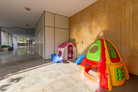 Apartamento à venda com 209m², 3 quartos e 1 vagaÁrea comum - Playground