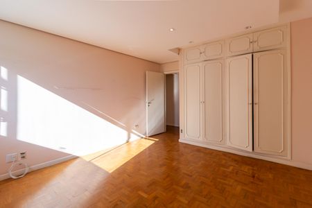 Apartamento à venda com 209m², 3 quartos e 1 vagaQuarto 1