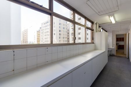 Apartamento à venda com 209m², 3 quartos e 1 vagaÁrea de Serviço