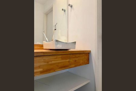 Apartamento à venda com 60m², 1 quarto e 1 vaga